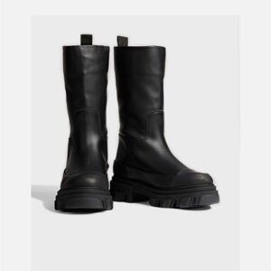 Ganni black leather tubular boots with chunky sole. Size 39 lightly worn